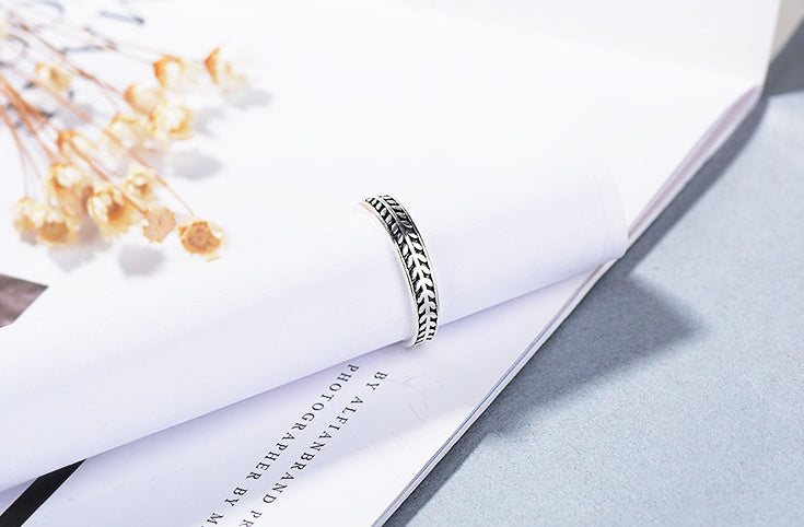 Olive leaf ring